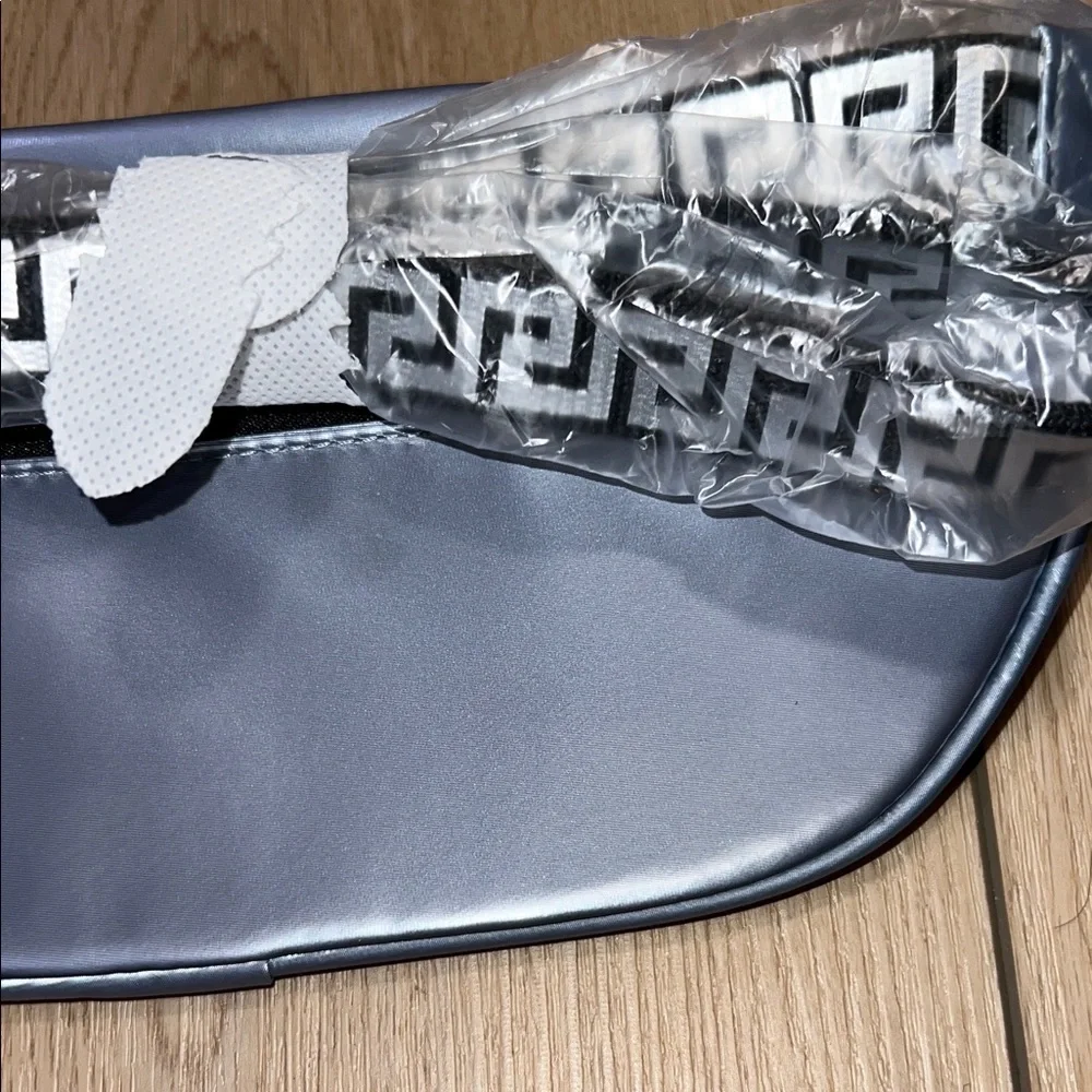 NWT - Versace Shiny Silver Blue Belt / Waist Bag - Picture 4 of 9